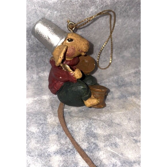 Kurt Adler Hole In The Wall Gang Christmas Ornament Sewing Mouse - Picture 4 of 5